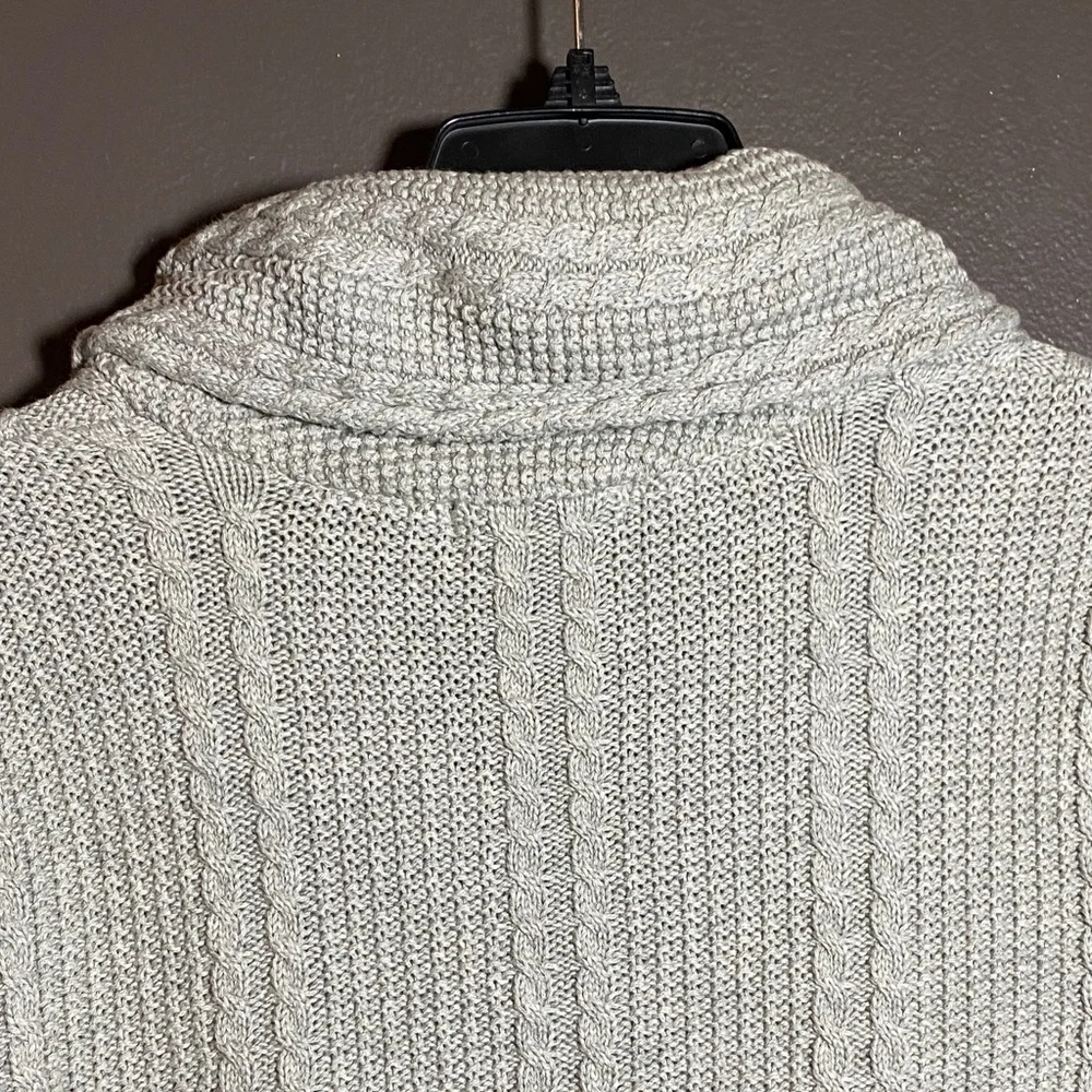 Jeanne Pierre Light Gray V-Neck Shaw Collar Cable Knit Sweater - Picture 4 of 7